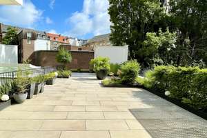 Exklusive Maisonette mit 100 m² Terrasse, Einbauküche, Stellplätzen und Balkon nahe Königsallee