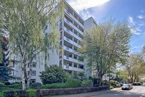 Modernisierte 2-Zimmer-Wohnung mit großem Balkon und Tiefgaragenplatz in Köln-Weiden (bezugsfrei) – Die vollständige Adresse der Immobilie erhältst du vom Anbieter., 50858 Weiden, Köln – Vorschaubild 3