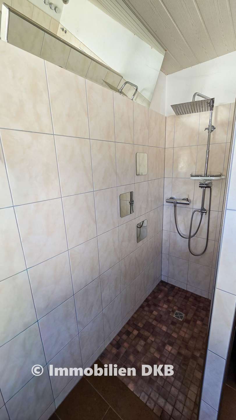 Immobilie in Bad Windsheim - RESERVIERT!!Wohnoase für die ganze Familie mit traumhaftem Garten - Preis VB - Bild 21