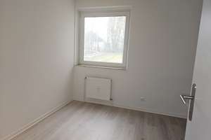 Renovierte 4-Zimmer-Wohnung in Bremen-Vegesack mi Balkon - Grohner Düne – Bydolekstraße 8, 28759 Grohn, Bremen – Vorschaubild 11