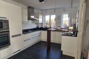 VON PRIVAT: Reiheneckhaus  in Großhadern im Blumenviertel – Die vollständige Adresse der Immobilie erhältst du vom Anbieter., 81377 Großhadern, München – Vorschaubild 7