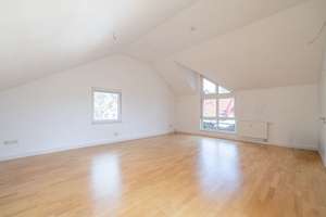 Attraktives Dreiparteienhaus mit großzügigem Grundstück in Oberhaid – Die vollständige Adresse der Immobilie erhältst du vom Anbieter., 96173 Oberhaid – Vorschaubild 12