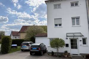 Gepflegtes Reiheneckhaus mit Dachterrasse in Etting/Audi  – Kipfenbergersr. 123, 85055 Etting, Ingolstadt – Vorschaubild 2