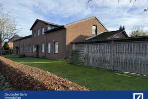 Wohnen und Investieren zugleich - Vermietetes
Mehrfamilienhaus und Einfamilienhaus im Paket – Schleswig-Flensburg (Kreis) – Vorschaubild 1