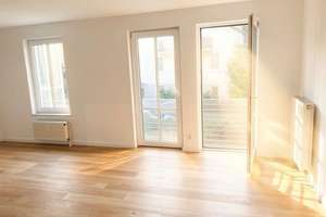 Modernisierte bezugsfreie 2-Zimmer Wohnung mit Aufzug und Stellplatz – Die vollständige Adresse der Immobilie erhältst du vom Anbieter., 13156 Niederschönhausen, Berlin – Vorschaubild 4