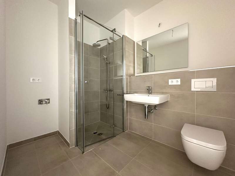 **Erstbezug** 1-Raum-Wohnung mit Balkon in Dresden-Friedrichstadt - Photo 2