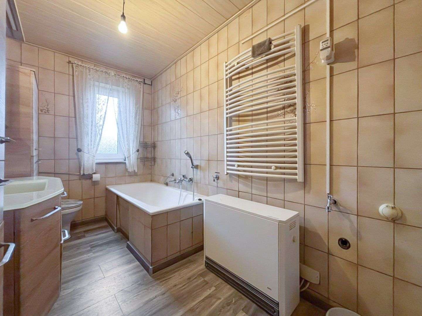 Immobilie in Nentershausen - Charmantes Haus mit Traumgrundstück und vielseitigen Möglichkeiten in Weißenhasel - Bild 9