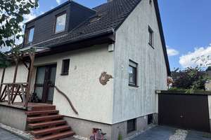Einfamilienhaus in Tempelhof - zentral, aber ruhig gelegen - OHNE MAKLERPROVISION – Die vollständige Adresse der Immobilie erhältst du vom Anbieter., 12099 Tempelhof, Berlin – Vorschaubild 2