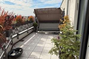 Lebendiger , heller Wohnraum: 3-Zimmer-Penthouse Wohnung in Fürth – 90765 Ronhof, Kronach, Fürth – Vorschaubild 16