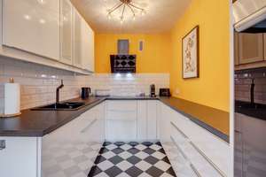 Property thumbnail 6