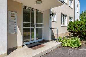 MANNELLA *Großzügig wohnen in Rheinnähe* Vier-Zimmer mit Balkon und eigener Garage. – Die vollständige Adresse der Immobilie erhältst du vom Anbieter., 53639 Königswinter – Vorschaubild 9
