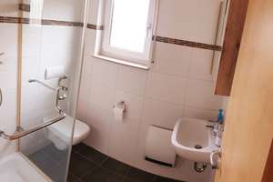 PROVISIONSFREI: Freistehendes Einfamilienhaus mit Erdwärme A+ Energieverbrauch 12,1 kWh/(m²a) – Die vollständige Adresse der Immobilie erhältst du vom Anbieter., 91452 Wilhermsdorf – Vorschaubild 11