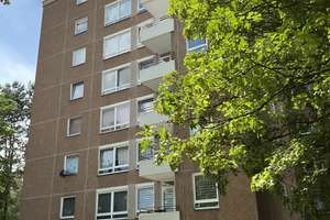 Auf gute Nachbarschaft: praktische 3-Zimmer-Wohnung mit Balkon! – Philosophenweg 39, 45279 Freisenbruch, Essen – Vorschaubild 2