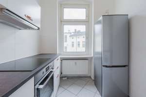 Charming One-Bedroom Apartment in a Classic Berlin Altbau – Quiet Rear Building Location – Die vollständige Adresse der Immobilie erhältst du vom Anbieter., 10997 Kreuzberg, Berlin – Vorschaubild 13