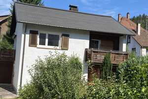 RESERVIERT - gepflegtes Einfamilienhaus mit Garten und Garage in ruhiger Lage – Rottweil (Kreis) – Vorschaubild 1