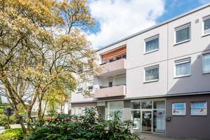 KEINE KÄUFERPROVISION Schicke ETW mit Balkon und Tiefgarage im Ladenzentrum von Bielefeld Stieghorst