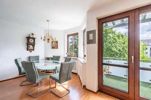 AIGNER - Wohnkomfort auf zwei Ebenen: geräumige Maisonettewohnung mit Südbalkon – Die vollständige Adresse der Immobilie erhältst du vom Anbieter., 82008 Unterhaching – Vorschaubild 3