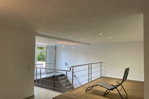 Galerie-Wohnung im Souterrain