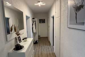 TOP LAGE! - möbelierte 3-Zimmer-Wohnung mit Balkon & Einbauküche am Salzgitter See – Salzgitter – Vorschaubild 4