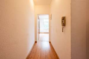 Freundliche 2-Zimmer-Wohnung im 1. Obergeschoss – Die vollständige Adresse der Immobilie erhältst du vom Anbieter., 30559 Kirchrode, Hannover – Vorschaubild 2