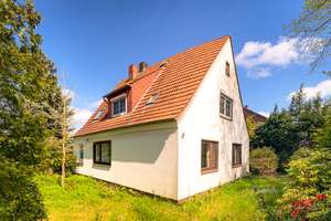 Neuer Preis! Einfamilienhaus mit viel Potential und großem Grundstück zu verkaufen – Badenerholz 89, 28832 Achim – Vorschaubild 1