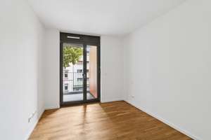 Schöne 2-Zimmer-Wohnung mit EBK und Balkon in Offenbach – 63065 Messehalle, Offenbach am Main – Vorschaubild 3