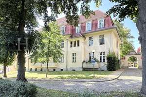 Ruhig und Solide! Single Apartement mit Stellplatz in Buch - Bezugsfrei!