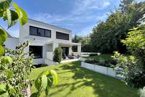 Modernes Haus in Göggingen in sehr begehrter, ruhiger Lage – Augsburg – Vorschaubild 1