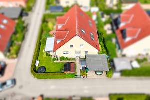 Gepflegte Doppelhaushälfte mit geschützter Terrasse für lange Abende – Die vollständige Adresse der Immobilie erhältst du vom Anbieter., 12623 Mahlsdorf, Berlin – Vorschaubild 4