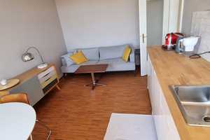 Exklusive, modernisierte 1,5-Zimmer-Wohnung mit EBK direkt am Karl-Heine-Kanal! – Merseburger Str. 1, 10422 Leipzig – Vorschaubild 4