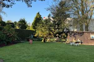 Zeitmietvertrag Helle 3-Zimmer Erdgeschosswohnung mit Wintergarten, Terrasse und Gartennutzung  – Franz-Hitze-Straße 5, 47807 Fischeln, Krefeld – Vorschaubild 1