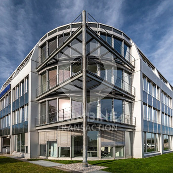 Multifunktional und nachhaltig - Büro, Labor, leichte Produktion - combine Transaction