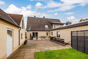 Zweifamilienhaus auf großem Grundstück – Viel Platz für individuelle Gestaltungsmöglichkeiten – Oldenburg (Kreis) – Vorschaubild 7