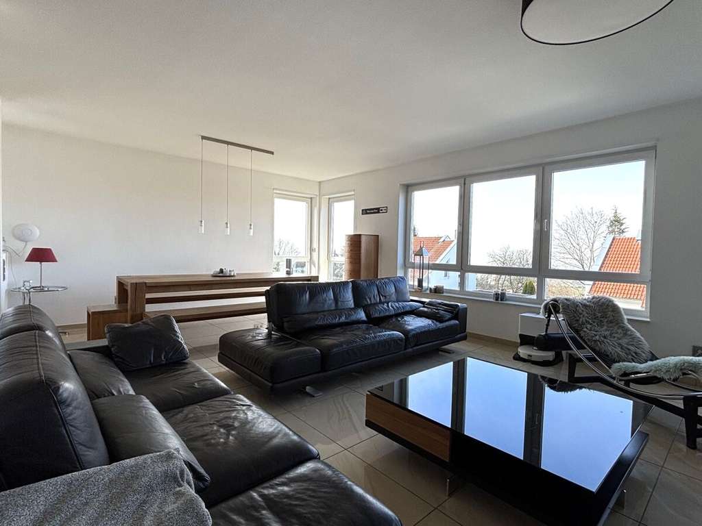 Immobilie in Glashütten - Freistehendes Einfamilienhaus mit viel Platz, tollem Ausblick und Einliegerwohnung in Hanglage - Bild 4