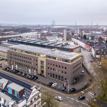Modern ausgestattete Bürofläche in zentraler Lage | Stellplätze | gute Anbindung