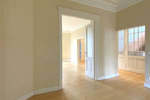 WUNDERSCHÖNER STILALTBAU I 117 QM I 4,5 ZIMMER I BALKON I PKW STELLPLATZ I ZENTRALE LAGE I GARTEN – 60431 Ginnheim, Frankfurt am Main – Vorschaubild 14