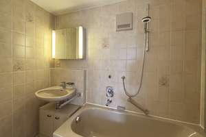 Gemütliche 2-Zimmer-Wohnung am Stadtpark in Zuffenhausen mit Balkon und TG-Stellplatz!  – Die vollständige Adresse der Immobilie erhältst du vom Anbieter., 70435 Zuffenhausen-Am Stadtpark, Stuttgart – Vorschaubild 8