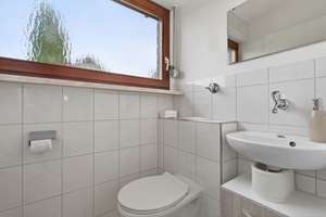 Zwei Balkone, vier Zimmer, beste Lage – Ihr neues Zuhause in Weiherfeld-Dammerstock – Die vollständige Adresse der Immobilie erhältst du vom Anbieter., 76199 Weiherfeld-Dammerstock, Karlsruhe – Vorschaubild 8