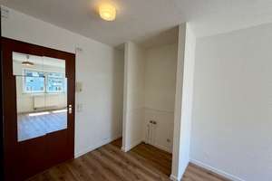 Bezugsfreie 1-Zimmer-Studentenwohnung in zentraler Lage von Freiburg-Oberau – 79102 Oberau, Freiburg im Breisgau – Vorschaubild 8