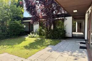 Reihenwinkelbungalow mit hohem Maß an Privatsphäre und Atriumfeeling – Die vollständige Adresse der Immobilie erhältst du vom Anbieter., 22359 Volksdorf, Hamburg – Vorschaubild 23