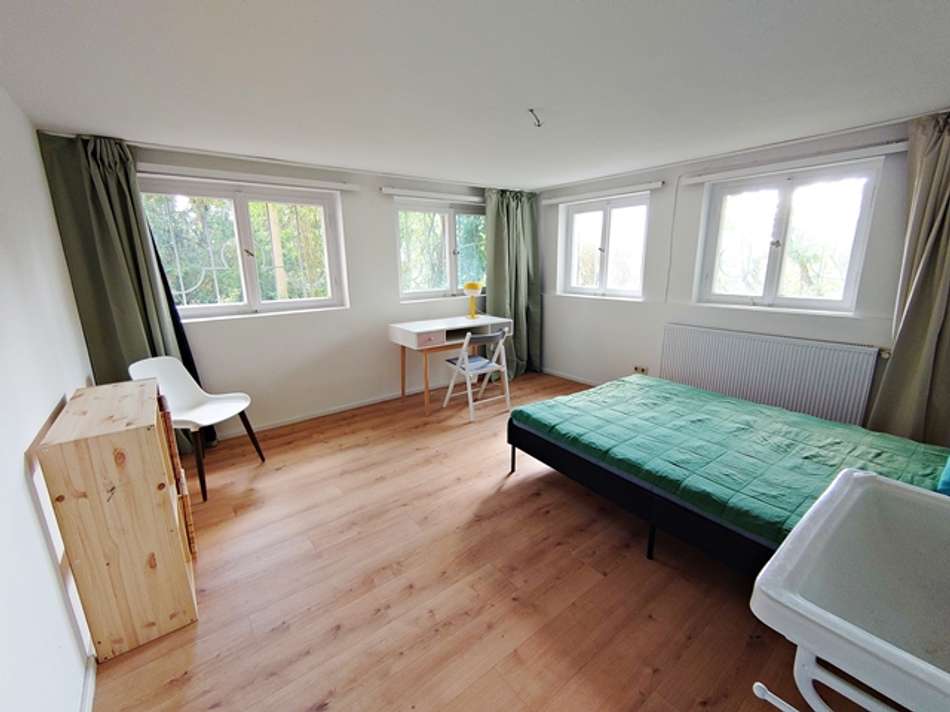 Zimmer_01_UG