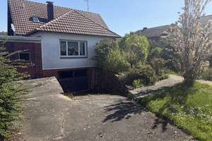 Einfamilienhaus mit schönem Garten und viel Potenzial – Die vollständige Adresse der Immobilie erhältst du vom Anbieter., 97225 Zellingen – Vorschaubild 16