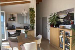 Charmante helle 2,5 Penthouse Wohnung Weitblick, möbliert – Washingtonallee 21, 89231 Neu-Ulm – Vorschaubild 6