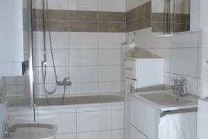 Wohnung direkt am Teutoburger Wald mit Garage (ohne Makler)  – Die vollständige Adresse der Immobilie erhältst du vom Anbieter., 33619 Dornberg, Bielefeld – Vorschaubild 2
