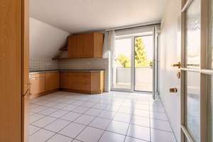 Großzügige Maisonette-Endetagen-Wohnung mit Fahrstuhl + Dachterrasse + Küchenbalkon + TG-Stellplatz! – Die vollständige Adresse der Immobilie erhältst du vom Anbieter., 22459 Niendorf, Hamburg – Vorschaubild 9