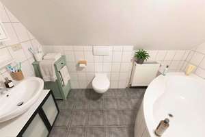 +++ sonnige 3 Zimmer Wohnung mit Hauscharakter, Terrasse und Stellplatz in Haslach zu verkaufen +++ – Die vollständige Adresse der Immobilie erhältst du vom Anbieter., 77716 Haslach im Kinzigtal – Vorschaubild 4