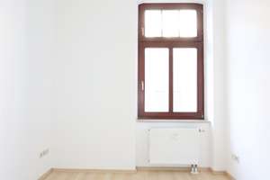 Große Küche + TAGESLICHTBAD mit WANNE/DUSCHE - SÜDBALKON – Limbacher Straße 77, 9113 Kaßberg, Chemnitz – Vorschaubild 3