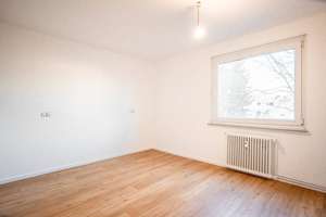 Renovierte 4 Zimmerwohnung mit Balkon, Fahrstuhl und TG-Platz in Bielefeld Stieghorst – Die vollständige Adresse der Immobilie erhältst du vom Anbieter., 33605 Stieghorst, Bielefeld – Vorschaubild 6