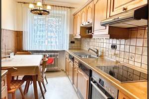 Zeitloser Klassiker mit Modernisierungspotenzial: Lichtdurchflutetes Apartment mit Loggia – Die vollständige Adresse der Immobilie erhältst du vom Anbieter., 81475 Fürstenried-West, München – Vorschaubild 5