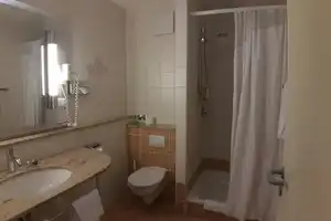 Property thumbnail 8